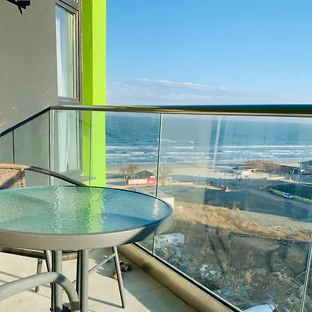 Luxury Alezzi 1 Bedroom And Living * Navodari